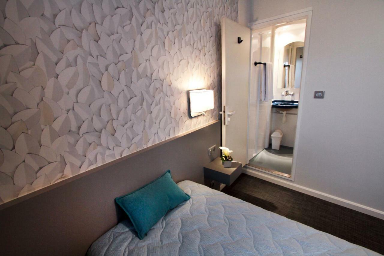Centre Jean Bosco Ξενοδοχείο Λυών Εξωτερικό φωτογραφία A room at the hotel