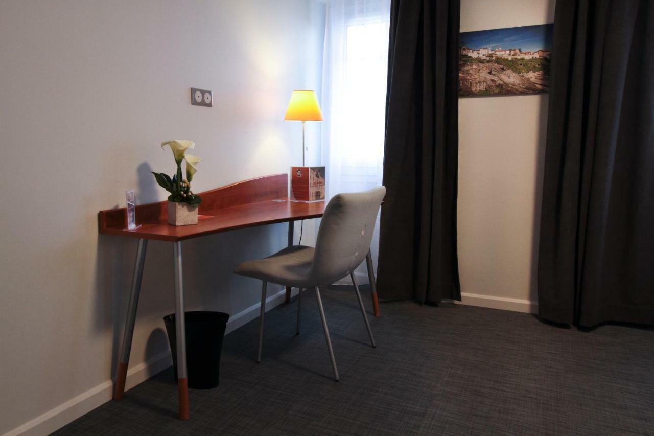 Centre Jean Bosco Ξενοδοχείο Λυών Εξωτερικό φωτογραφία A room at the hotel
